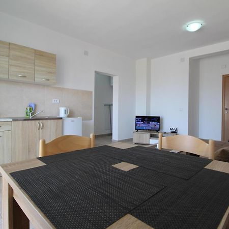 Apartments Cejovic بار الغرفة الصورة