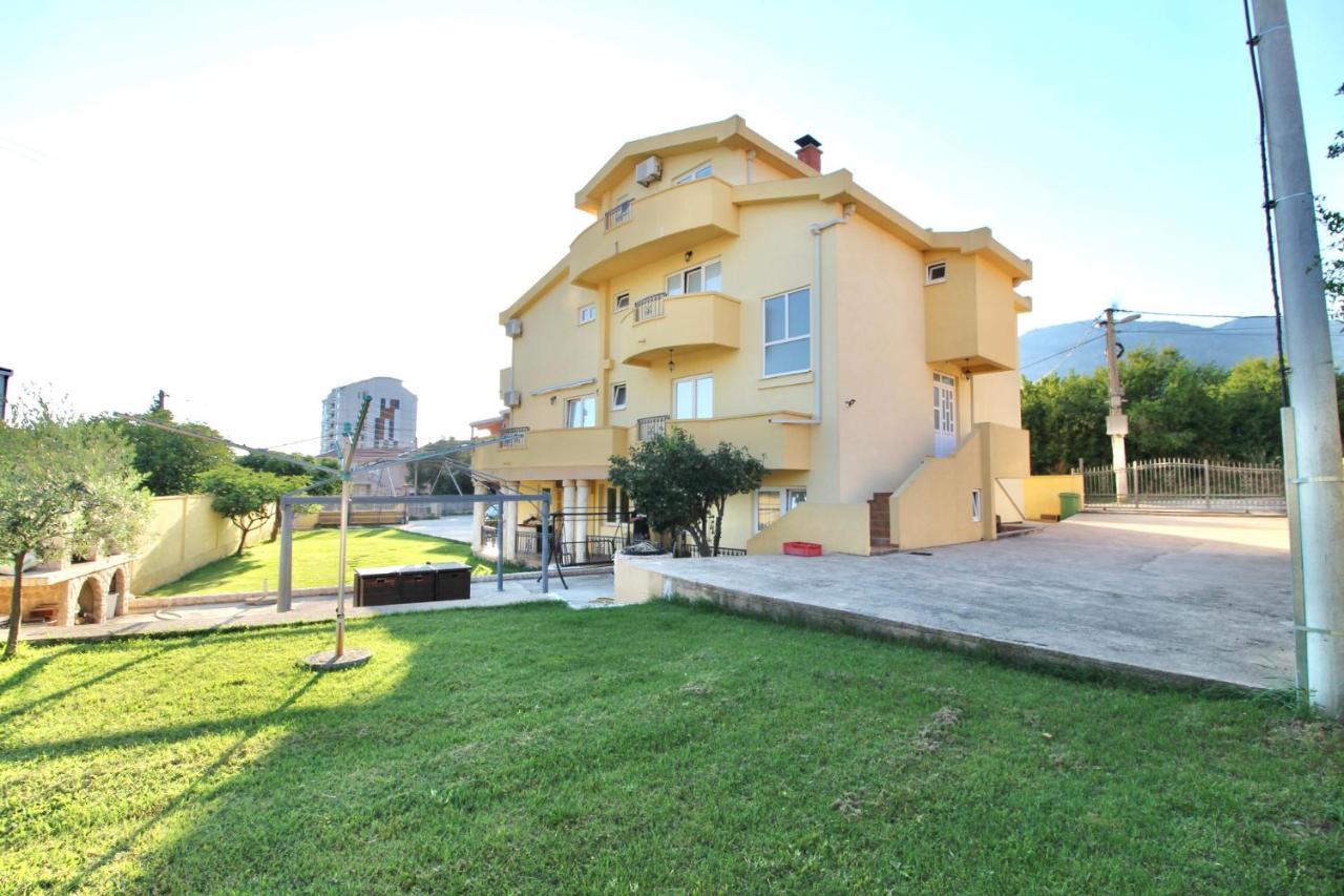 Apartments Cejovic بار المظهر الخارجي الصورة