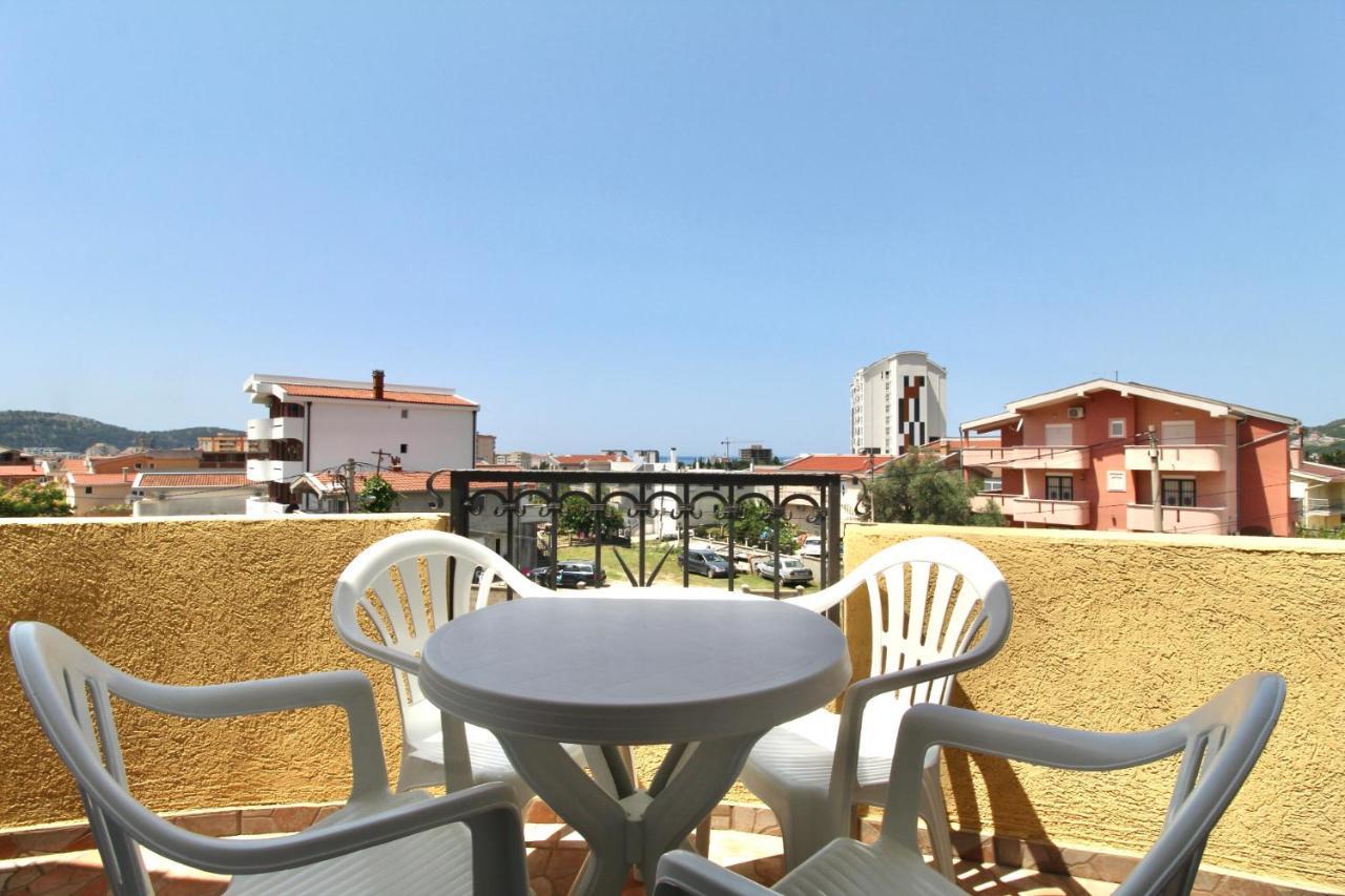 Apartments Cejovic بار المظهر الخارجي الصورة