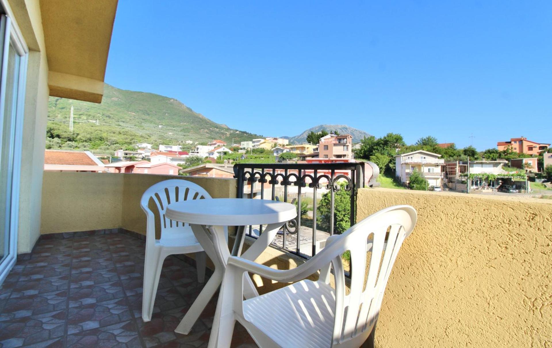 Apartments Cejovic بار الغرفة الصورة