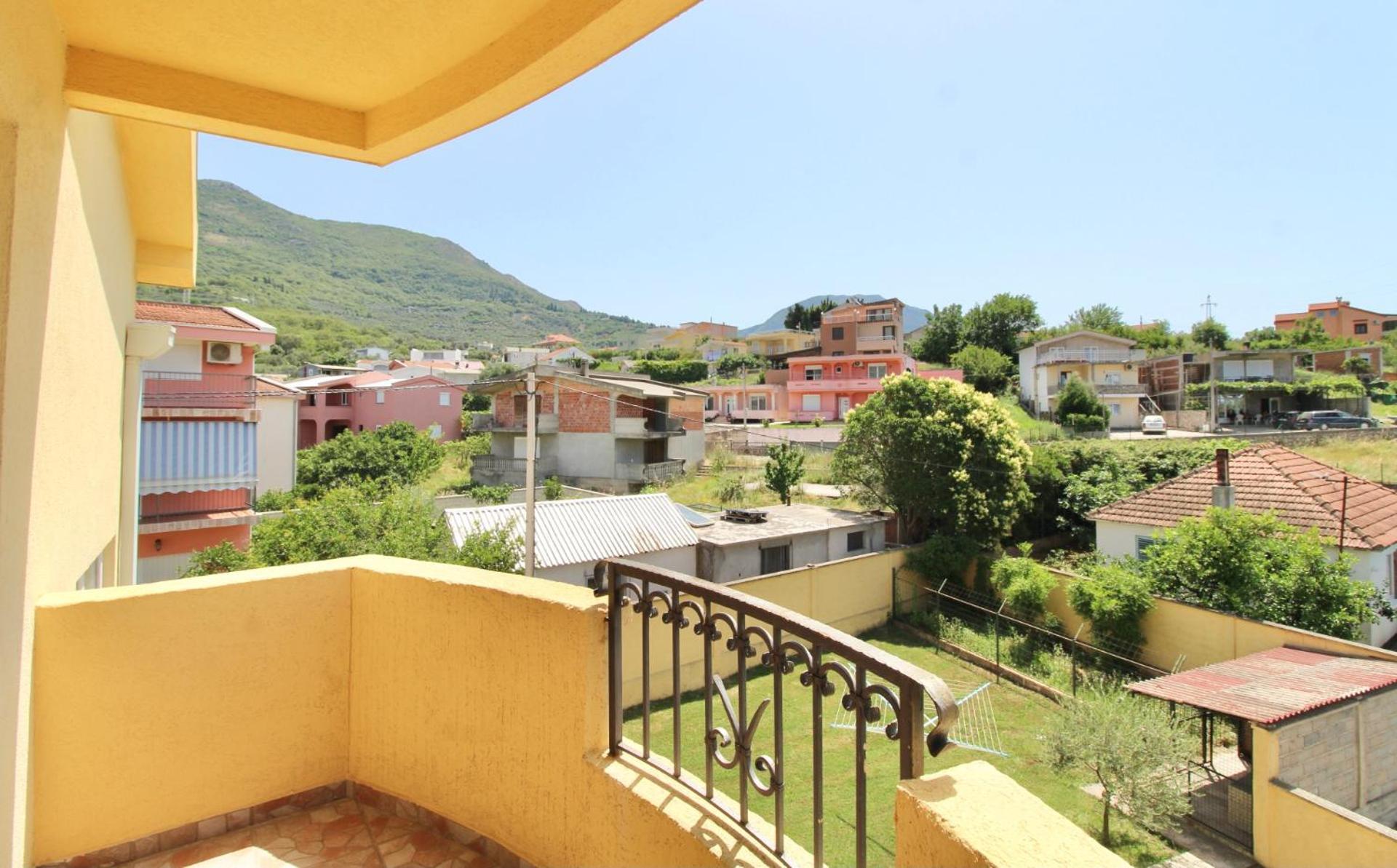 Apartments Cejovic بار الغرفة الصورة