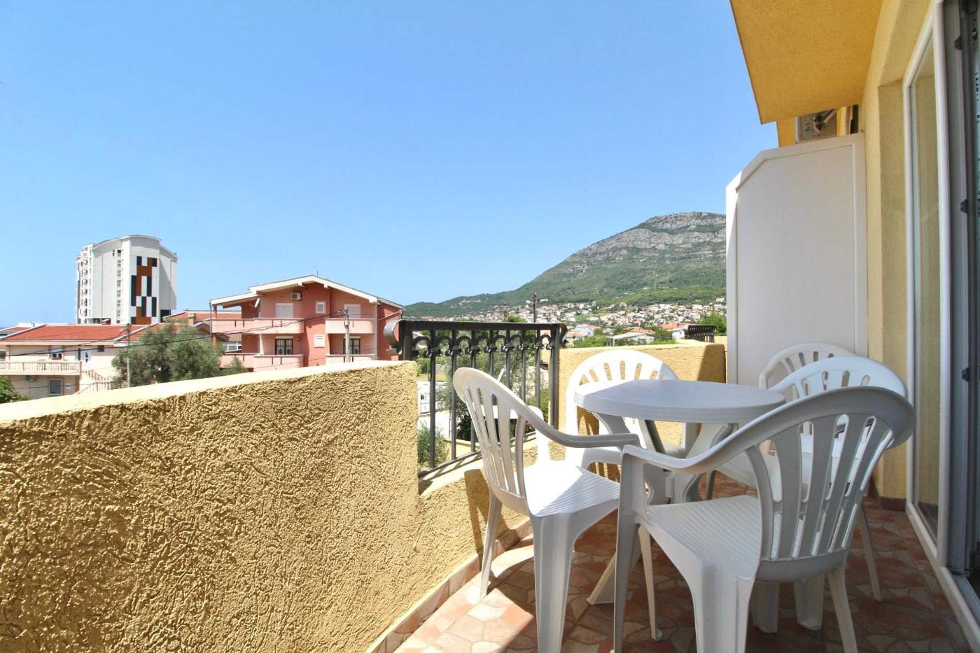 Apartments Cejovic بار الغرفة الصورة